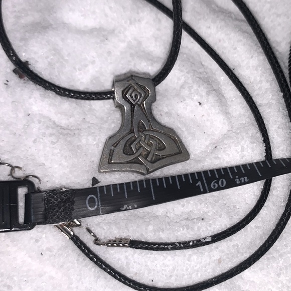 Thor’s Hammer Viking Pendant Necklace - Picture 6 of 8
